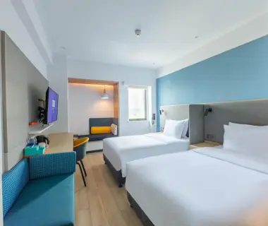 Holiday Inn Express Shanghai Pudong Airport by IHG