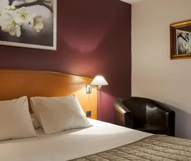 Sky Hotel Goussainville Charles de Gaulle