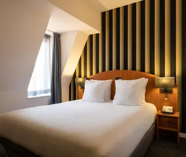 Aris Grand Place Hotel