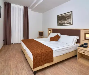 Hotel Europa - Skypool & Panorama