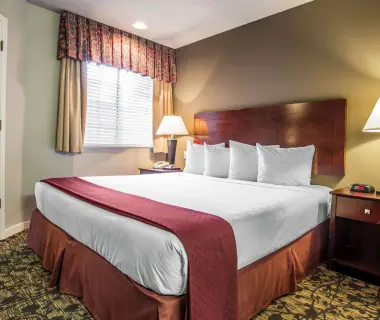 Quality Suites Buckhead Village