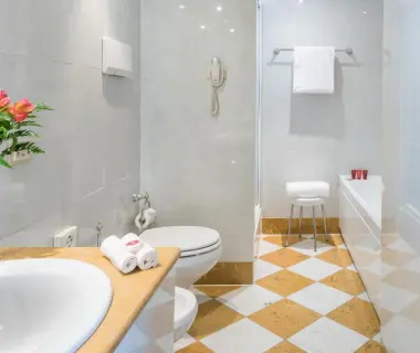 Leonardo Hotel Milan City Center