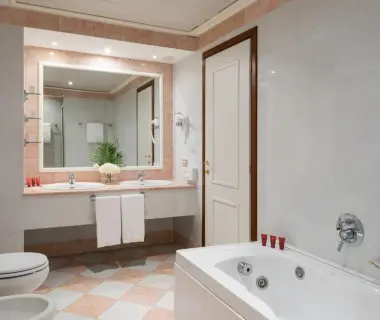 Leonardo Hotel Milan City Center