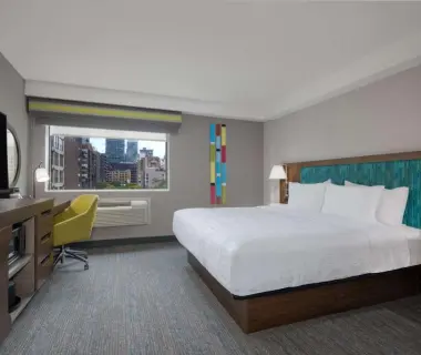 Hampton Inn & Suites by Hilton Toronto Downtown