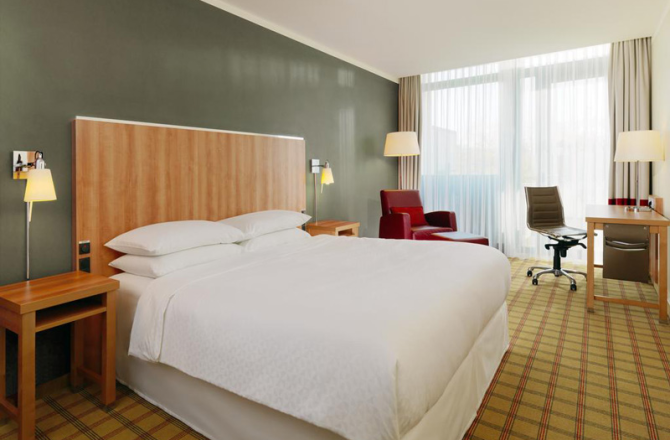 Four Points by Sheraton Munchen Central