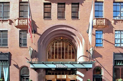 Hilton Boston Downtown/Faneuil Hall