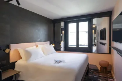 TRIBE Paris Batignolles