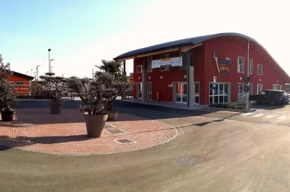 Camping Verona Village