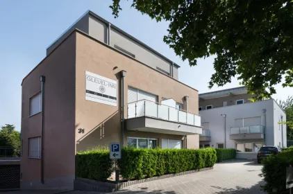 GLEUEL INN HOTEL - Serviced Apartments