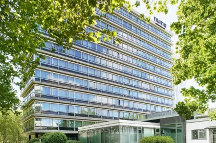 Numa Hamburg Fore