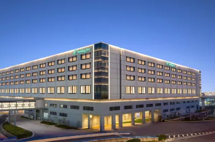 Holiday Inn Shanghai Pudong Airport, an IHG Hotel