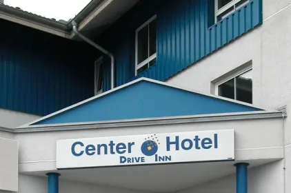 Center Hotel Drive Inn