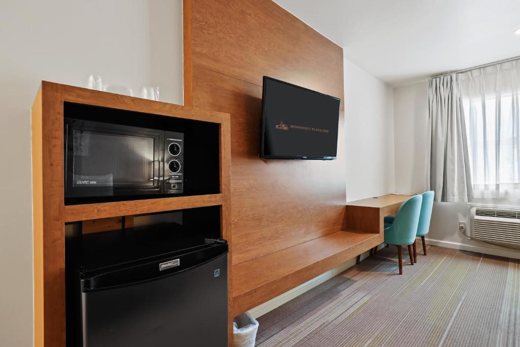 Brookhurst Plaza Inn 3☆ | Anaheim, USA | TradeFairTrips