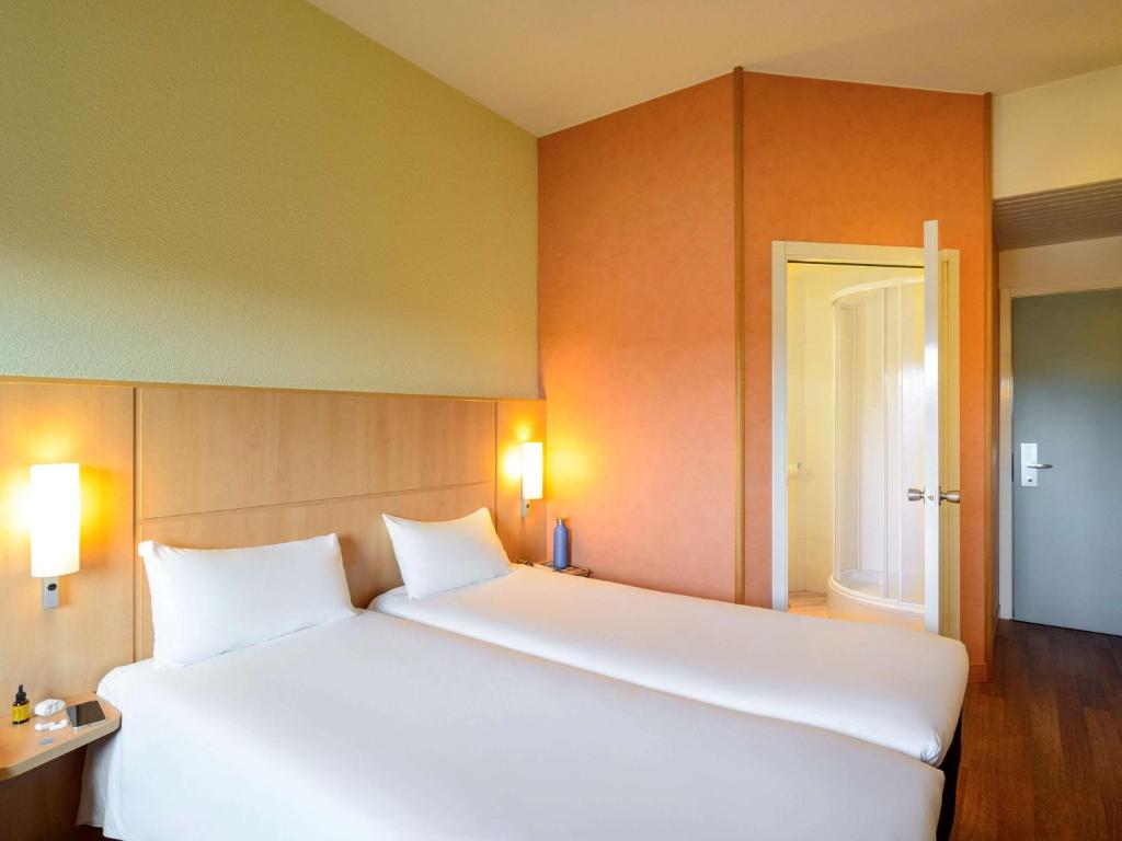 Hotel Ibis Milano Malpensa 3☆ | Cardano al Campo, Italy | TradeFairTrips