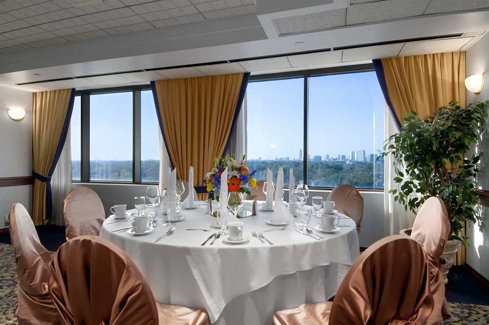Hilton Houston Plaza/Medical Center 3☆ | Houston, USA | TradeFairTrips